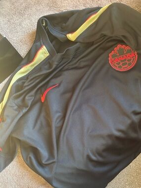 Nike Canada Soccer Training Black Red Green Shirt Jersey